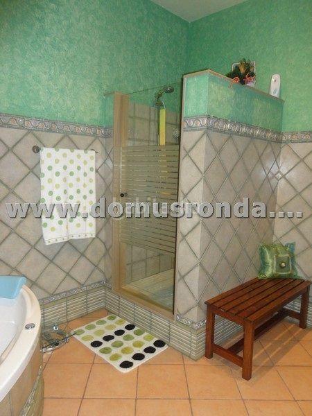 Foto f3b2a7ef-07bb-410f-87b1-972a4fb10383. Chalet avec chauffage parking piscine dans Centro Ronda