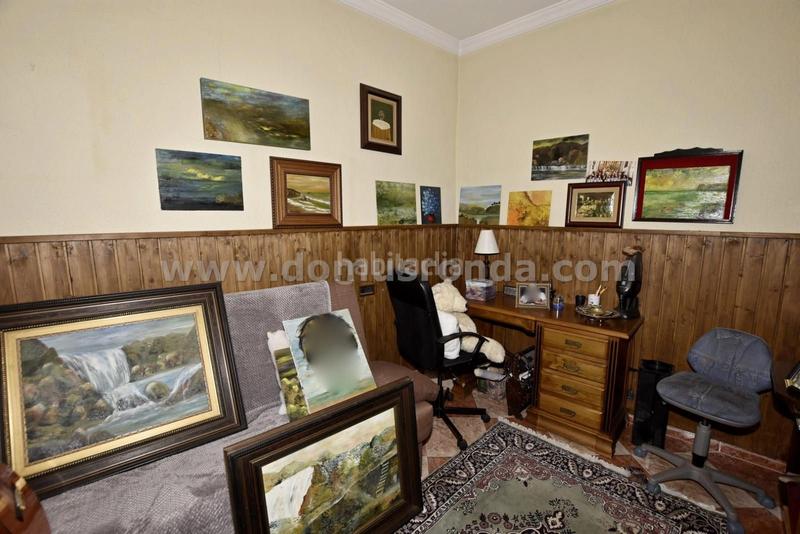 Foto 1db8115f-8891-4ca1-a8f1-c243b4700955. Appartement avec chauffage dans Centro Ronda