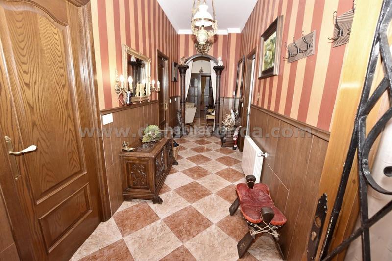 Foto 23be3221-1ac5-4e88-b35f-8cbefa0c3b47. Appartement avec chauffage dans Centro Ronda