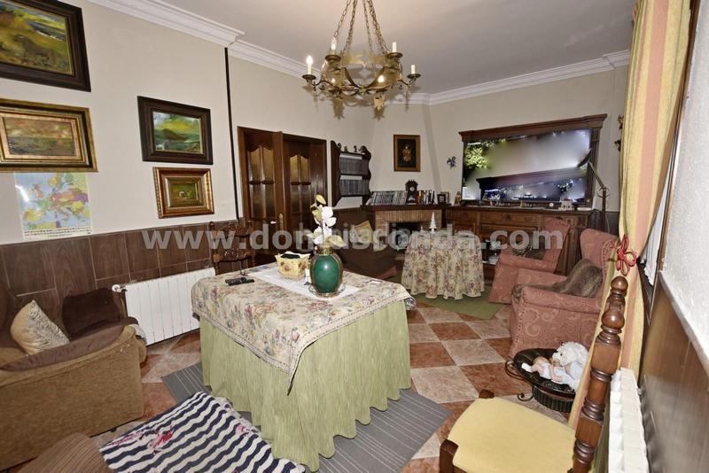 Foto 633e64f4-a0c2-424d-9d55-77c067899aba. Appartement avec chauffage dans Centro Ronda