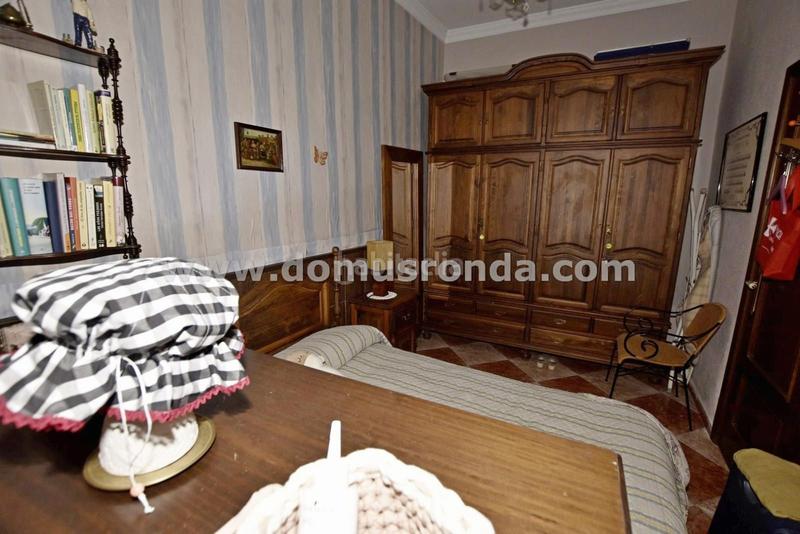 Foto 9e78b13f-f918-4424-a400-c5ecef9a79db. Appartement avec chauffage dans Centro Ronda