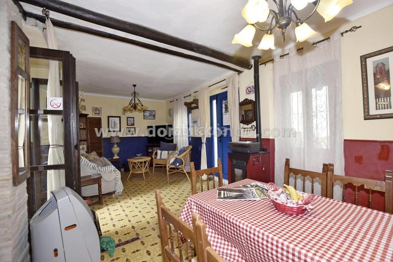 Foto 012f90ff-2ac3-4602-988e-91b7fdb2c9e9. Casa pintoresca y encantadora en Montejaque