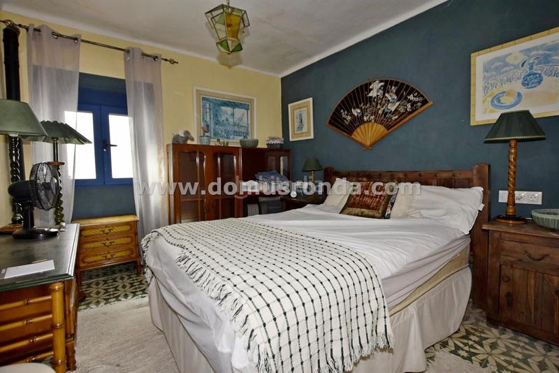 Foto ed271fae-cc8c-40d9-bb8b-355fe46eba93. Casa pintoresca y encantadora en Montejaque