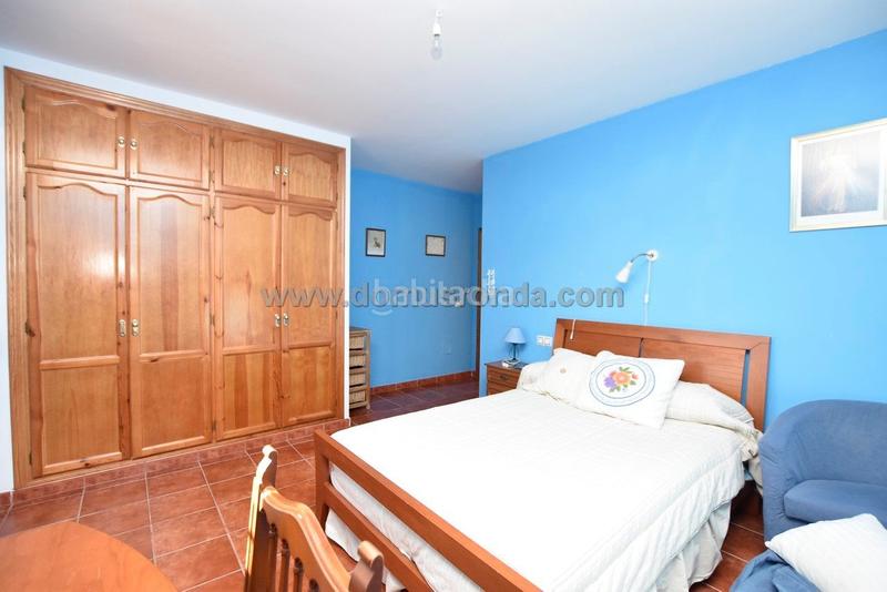 Foto 29ad0ce0-b2a8-4a22-b628-646754886997. Chalet avec chauffage parking piscine dans Arriate