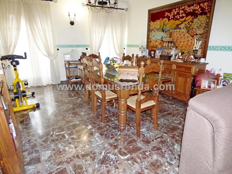 Foto 0baf6750-7906-4526-8223-f18258eeec7a. Dúplex gran duplex en pleno centro en Casco Histórico Ronda