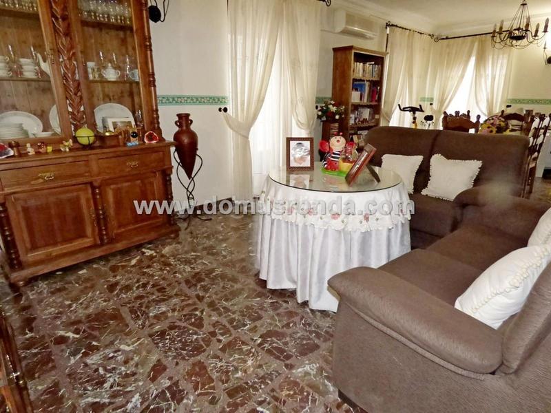 Foto 9f9baf0c-6051-4665-b380-f5df6b6ad065. Dúplex gran duplex en pleno centro en Casco Histórico Ronda