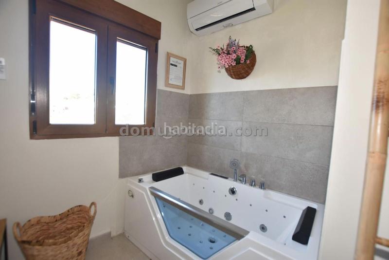 Foto 77c3a01f-4dfa-4dde-a7f1-9889571f7bb4. Piso  en venta con licencia turistica en Casco Histórico Ronda