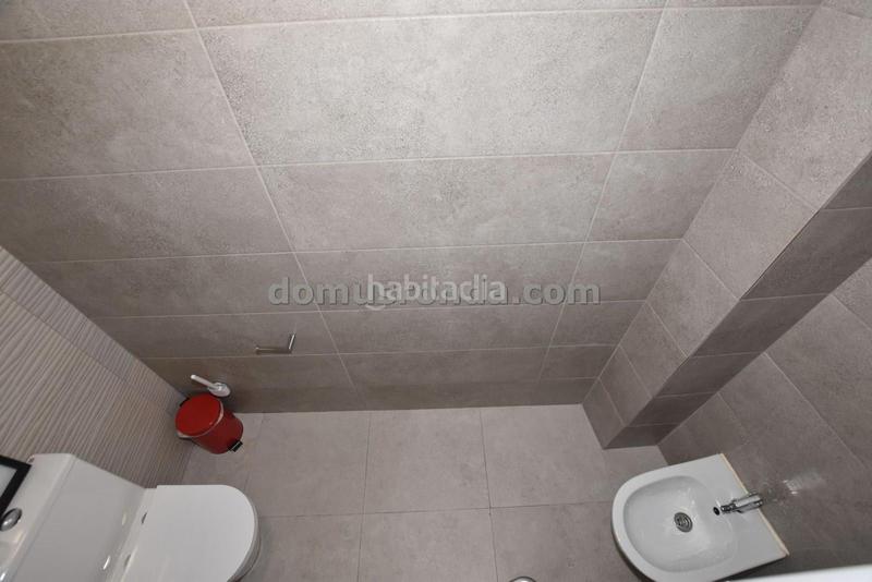 Foto eea29159-2d4c-4159-a9a5-6a6d57def69c. Piso  en venta con licencia turistica en Casco Histórico Ronda