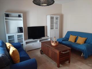 Casa a Montejaque. Casa en montejaque con piscina comunitaria y plaza de garaje