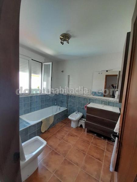 Foto 5a8a1be6-936f-4461-b0db-83ee35401300. Casa adossada amb calefacció piscina a Montejaque