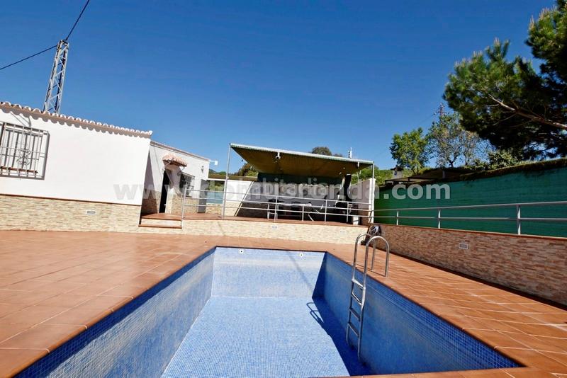 Foto 376e2c48-5fbb-4149-9e5f-6bb1c5b248e2. Masía estupenda casa de campo con parcela en Partidas Norte Ronda