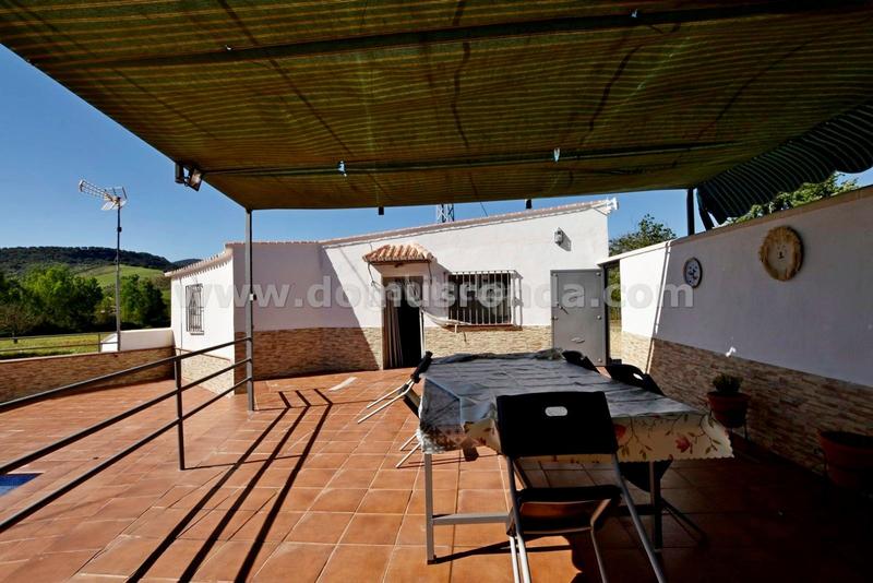 Foto 6bba8362-cf02-4b16-98ff-355e177693fd. Masía estupenda casa de campo con parcela en Partidas Norte Ronda