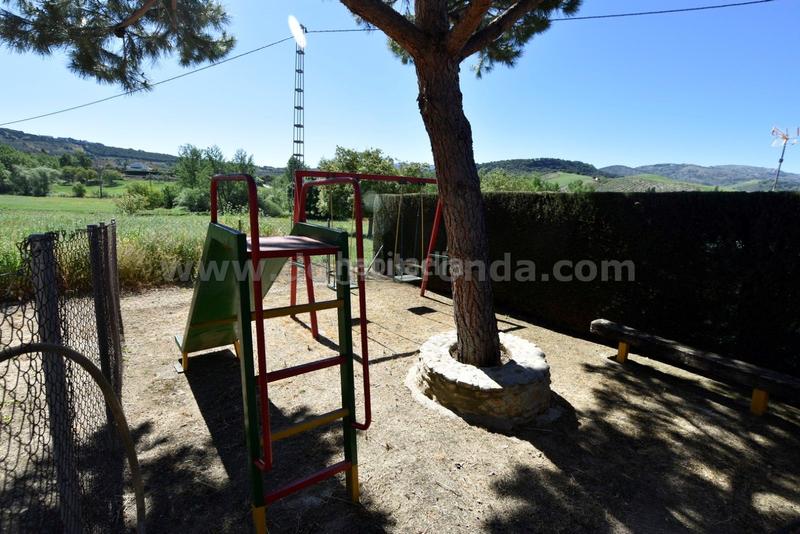 Foto b8f9ae47-0108-41a0-9438-04afa769697d. Masía estupenda casa de campo con parcela en Partidas Norte Ronda