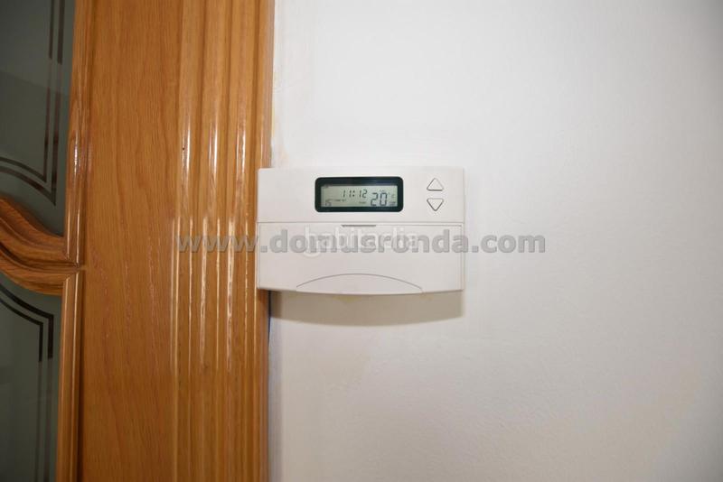 Foto 2db75596-5ef3-45cb-a4f5-3f79fe948c18. Casa  increíble con múltiples patios en San Cristóbal Ronda