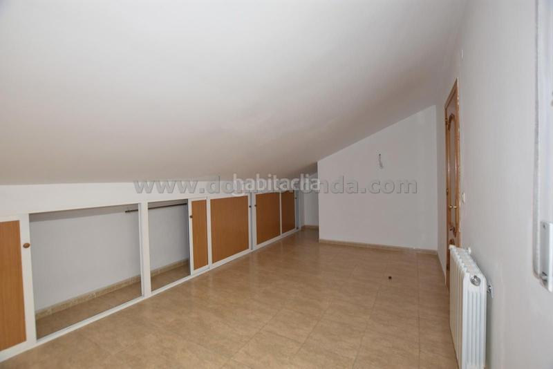 Foto 91516776-248c-43a0-a13e-6f43f0e977dc. Casa  increíble con múltiples patios en San Cristóbal Ronda