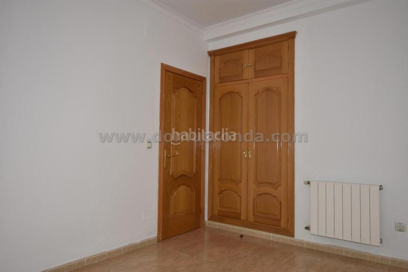 Foto ab79294f-f5ed-4123-ad5c-82e7312dae99. Casa  increíble con múltiples patios en San Cristóbal Ronda