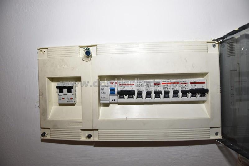 Foto c6ead2f2-537f-4409-9746-c8272a2eb64d. Casa  increíble con múltiples patios en San Cristóbal Ronda