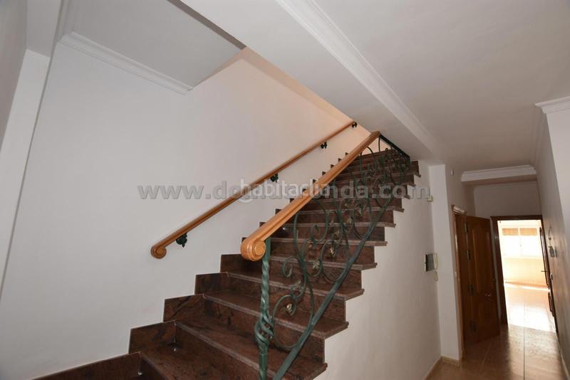 Foto e2b9ec0c-055f-4955-8f3a-d26eacfa5351. Casa  increíble con múltiples patios en San Cristóbal Ronda