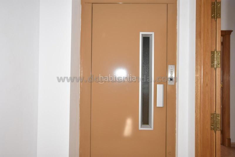 Foto feabb003-94c1-49d4-b6e3-a6146c3e7e7d. Casa  increíble con múltiples patios en San Cristóbal Ronda