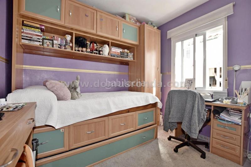 Foto 7bb44a5f-8f65-428d-9207-d586ce038216. Pis a Centro Ronda