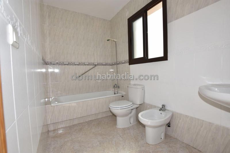 Foto f2bf4fea-1ee1-4df6-b32b-69b8a8789eec. Casa amb aparcament a San Francisco Ronda