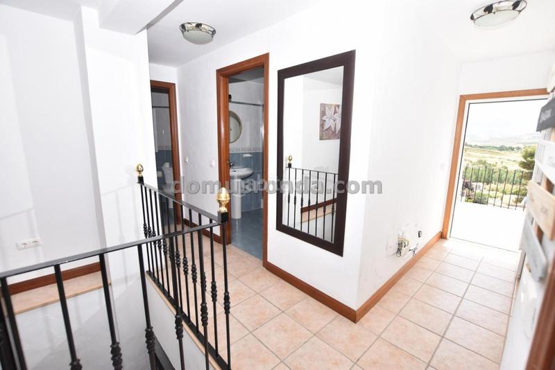 Foto facec5ff-a922-4b28-aa45-44fc6168a177. Casa con piscina in Centro Ronda