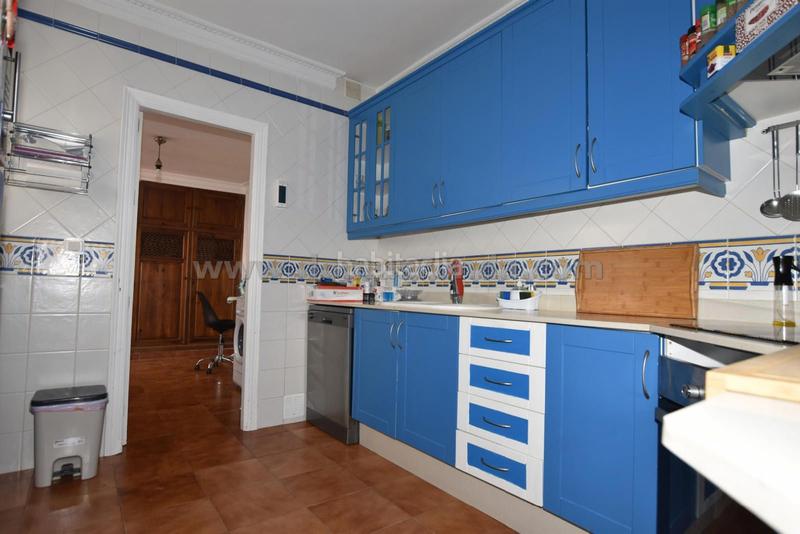 Foto 6f1db4ca-4d09-4b6f-a855-d23fe7e9262e. Casa adossada amb calefacció aparcament piscina a Ronda