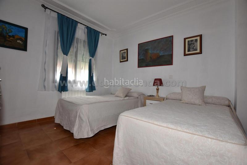 Foto ad082631-fa35-45a2-afd9-64a0e978005a. Casa adossada amb calefacció aparcament piscina a Ronda