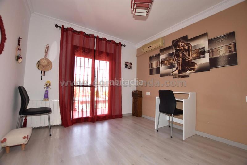 Foto fbdeddd3-c16a-4bb0-af12-c2d40273102c. Casa adossada amb calefacció aparcament piscina a Ronda