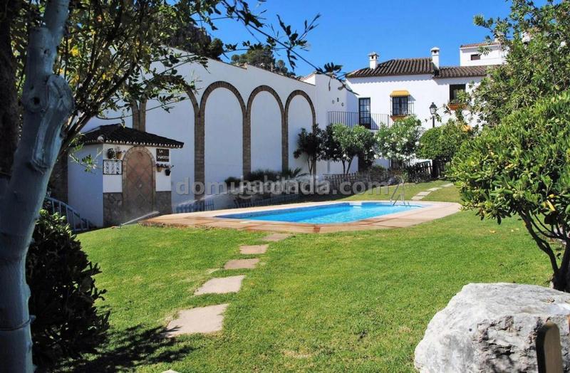 Foto 515794f4-ae01-49b1-90fd-5314d33b3c70. Casa adosado con piscina comunitaria en Montejaque