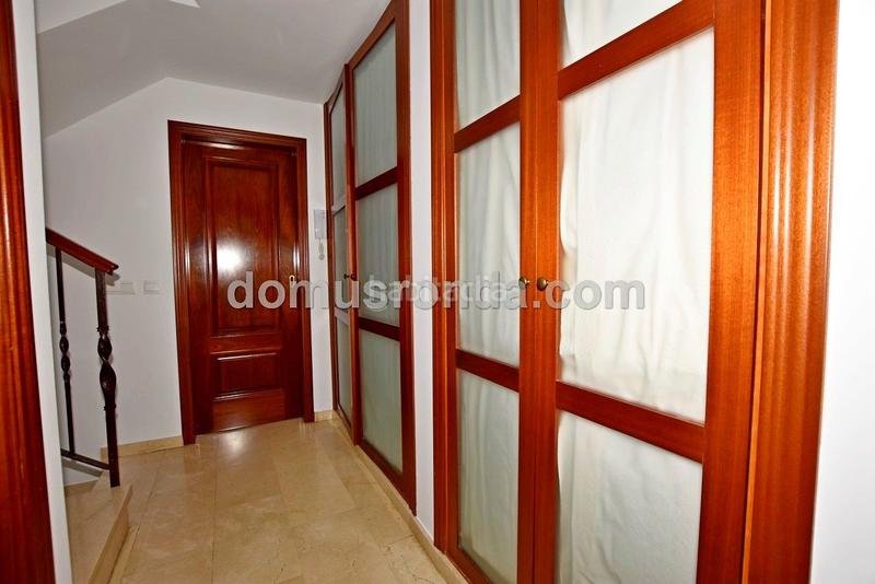 Foto 7219088a-fe7c-4c01-8d29-922d248bc82f. Haus mit heizung pool in Centro Ronda