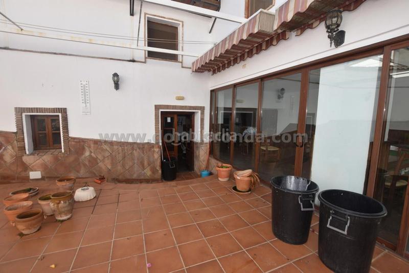 Foto bd5dacb1-7be9-4c68-ae8f-52ee69bcf6ca. Geschäftsraum in Montejaque