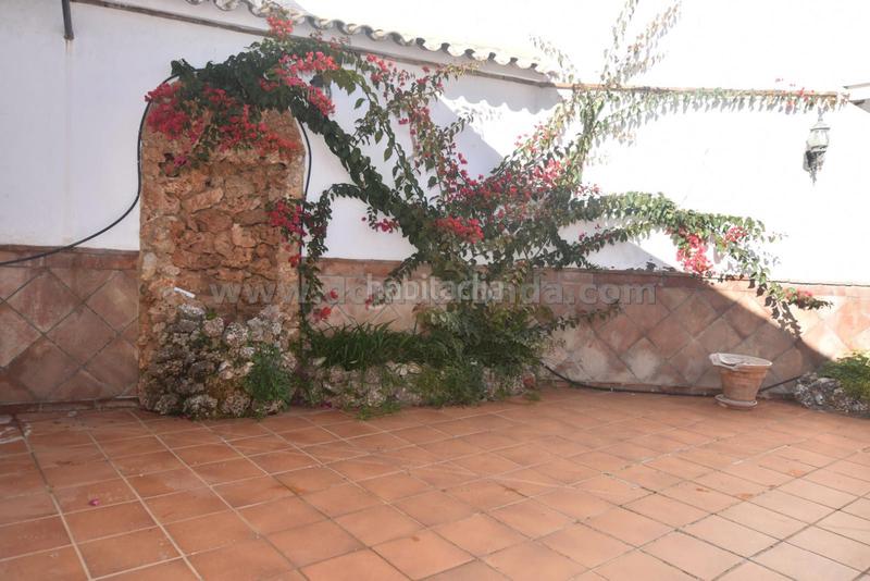 Foto df11df2c-d585-4a64-aec0-5d611d3b6239. Geschäftsraum in Montejaque