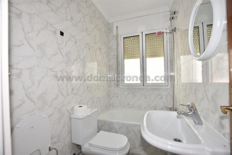 Foto 44611d62-c067-4951-ae09-33c44adb3c57. Piso se vende piso en la zona céntrica en Centro Ronda