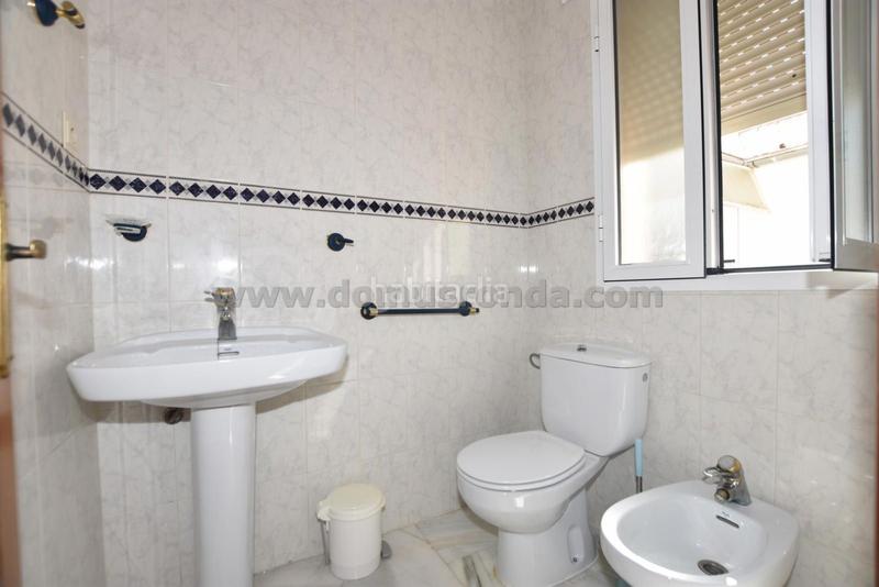 Foto 4af476fc-f084-486a-893e-419d645290af. Piso se vende piso en la zona céntrica en Centro Ronda