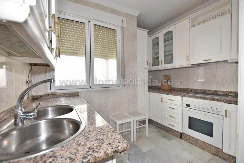 Foto dd91ce6f-eab3-4a03-88f0-3f43630a2f88. Piso se vende piso en la zona céntrica en Centro Ronda