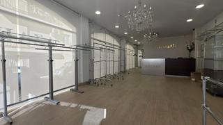 Location Local commercial à Centro. Local comercial en calle de la bola