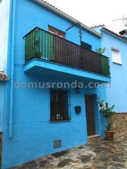 Casa a Júzcar. Casa de dos plantas amueblada en júzcar