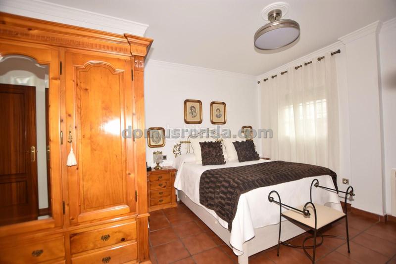 Foto 167b12ac-8193-454a-bba2-676166233c80. Haus mit heizung parking in La Planilla Ronda