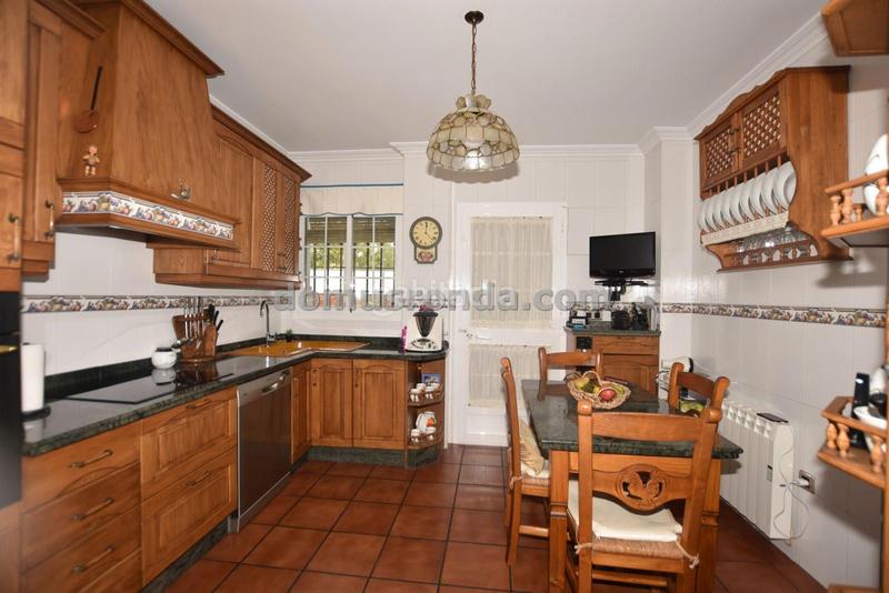 Foto 448e97cf-aed3-4001-aa74-4faee5852dee. Haus mit heizung parking in La Planilla Ronda