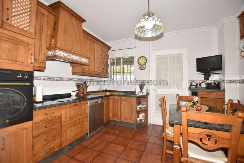 Foto 48ed5768-9c74-417f-89bf-b5716ae8b3a8. Haus mit heizung parking in La Planilla Ronda