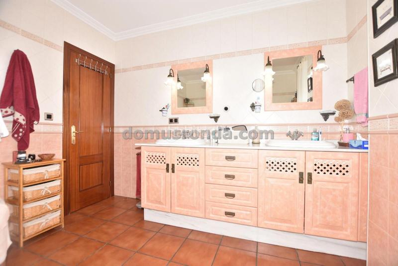 Foto aaa40e35-8559-4244-9a61-db6cdc6ec5c4. Haus mit heizung parking in La Planilla Ronda