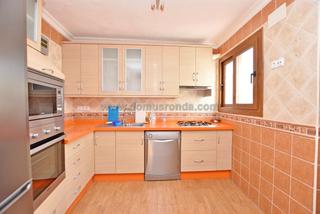 Haus in Benaoján. Bonita casa de dos plantas en benaojan