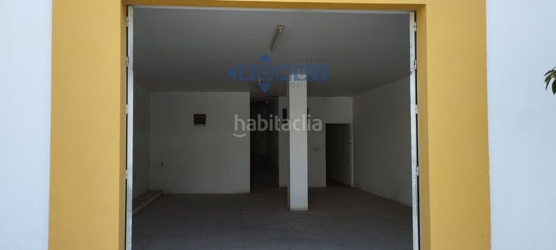 Foto a171e464-3bb6-41d1-8d65-82ab3c692707. Lloguer local comercial a Centro Ronda