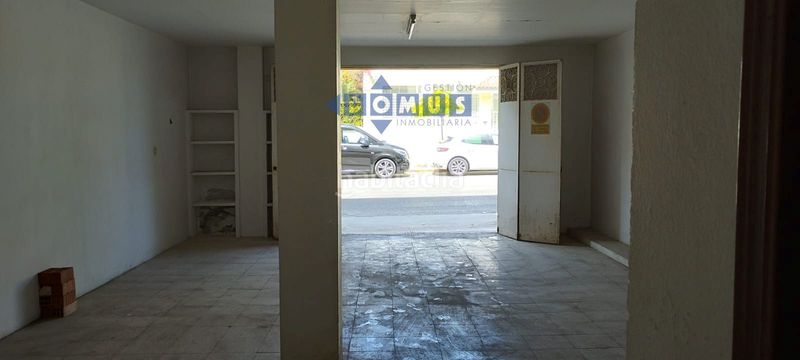 Foto f86ef655-1664-45dd-acea-8249dd2db486. Lloguer local comercial a Centro Ronda
