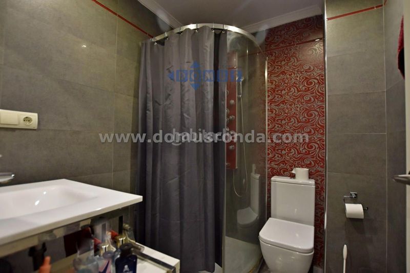 Foto db1d0dcd-8896-480c-9fb9-cb7a7c245382. Pis amb calefacció a Centro Ronda