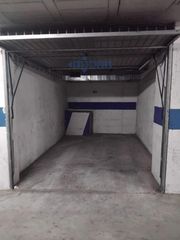 Posto auto in San Cristóbal. Cochera cerrada en la harinera ronda