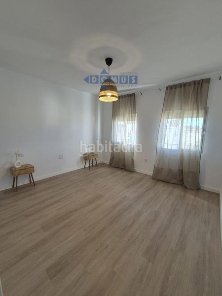 Foto a4e88fa5-42d7-4fa4-ac08-3660ed6cc145. Pis a San Cristóbal Ronda