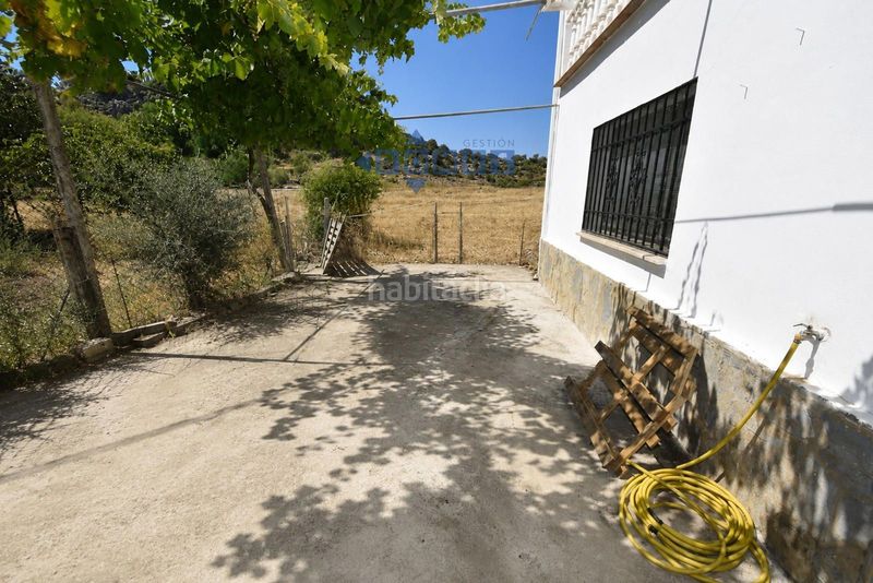 Foto 54bdd38a-bd17-4996-b6b8-f6037b2d982f. Chalet with heating parking in Benaoján