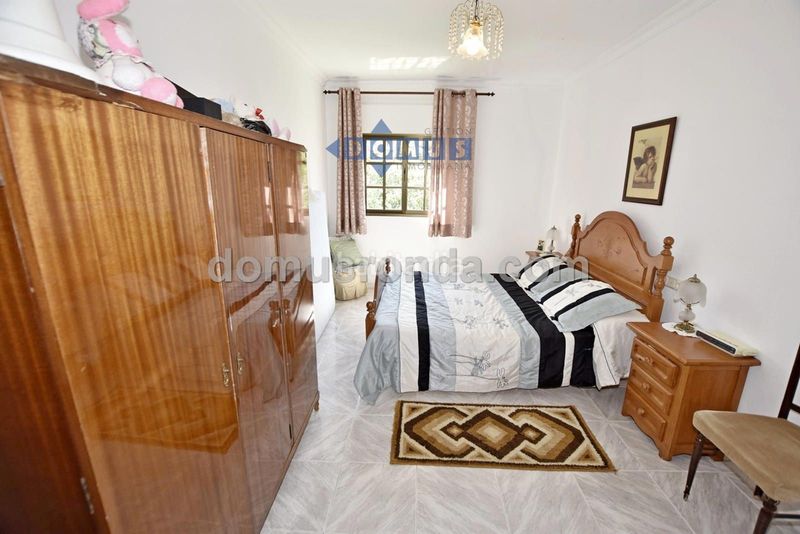 Foto b47780c3-4548-4184-a5b9-b4ff8d34e81f. Chalet with heating parking in Benaoján